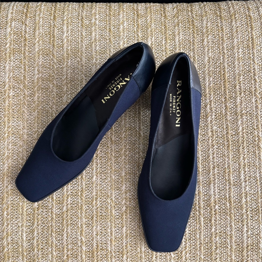 Rangoni Women's Navy Blue low heels